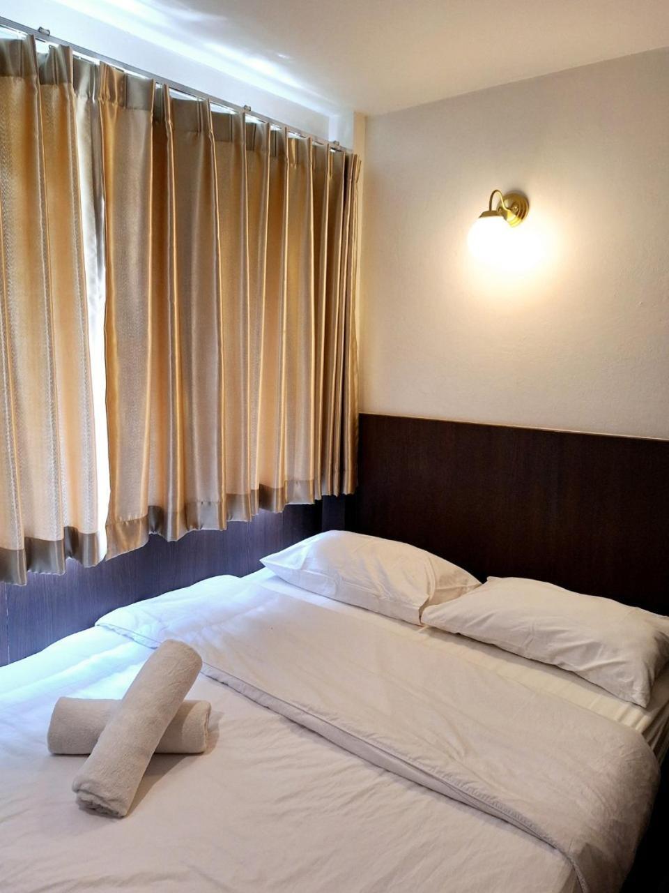 Four Sisters Homestay بانكوك المظهر الخارجي الصورة